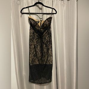 Bebe lace dress